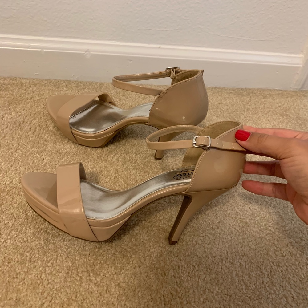 Tan heels